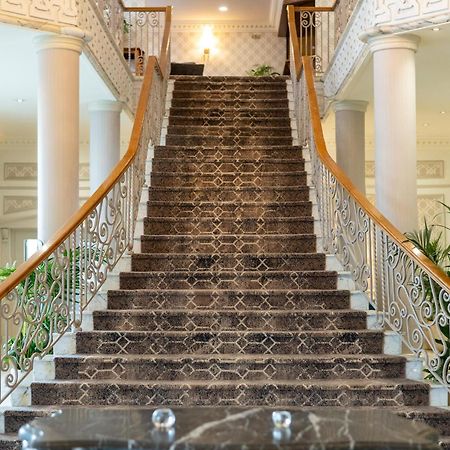 לטרקני Clanree Hotel & Leisure Centre מראה חיצוני תמונה